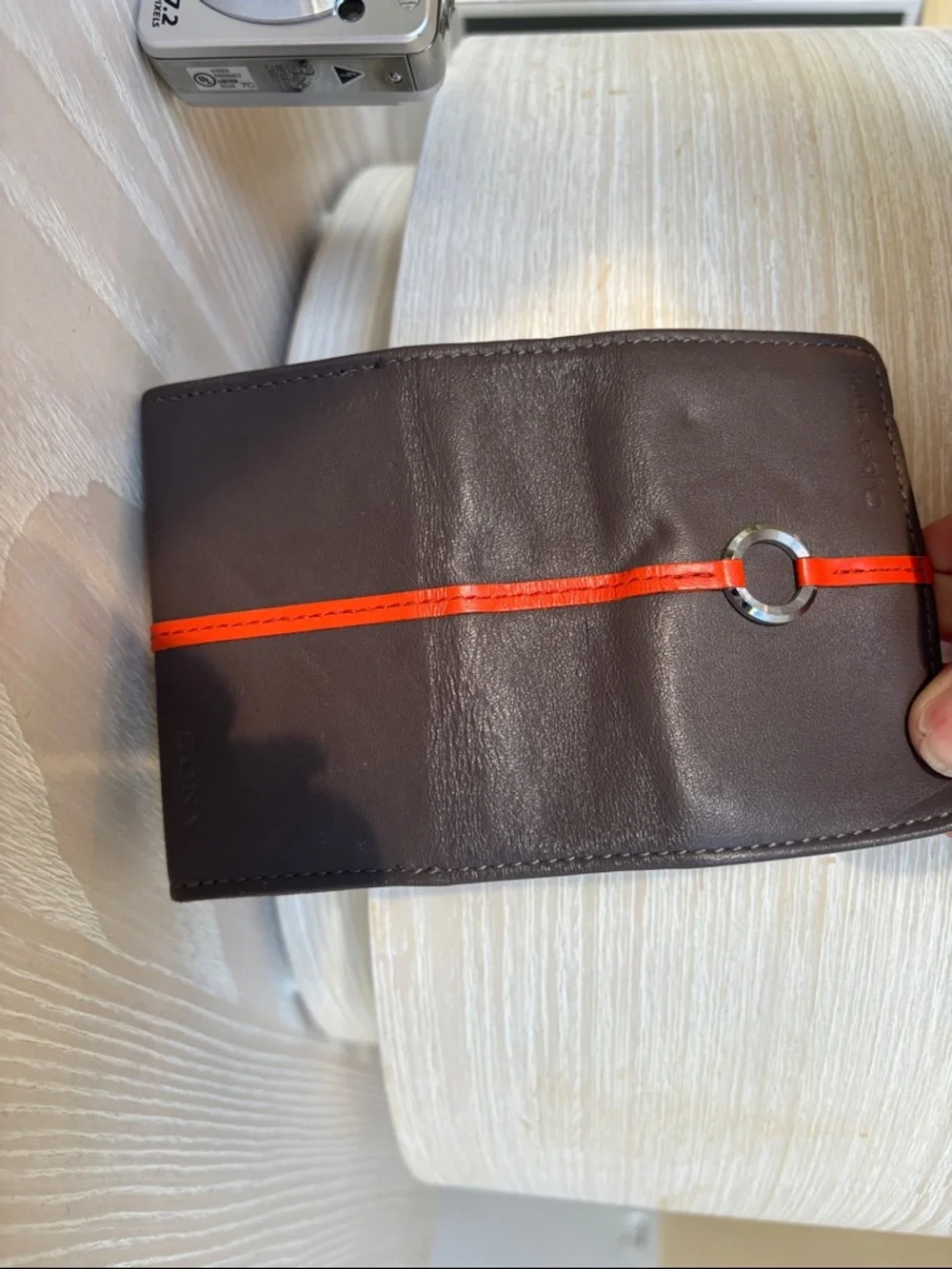 Sony Compact Point-and-Shoot Camera in Silver - Picture 12 of 14